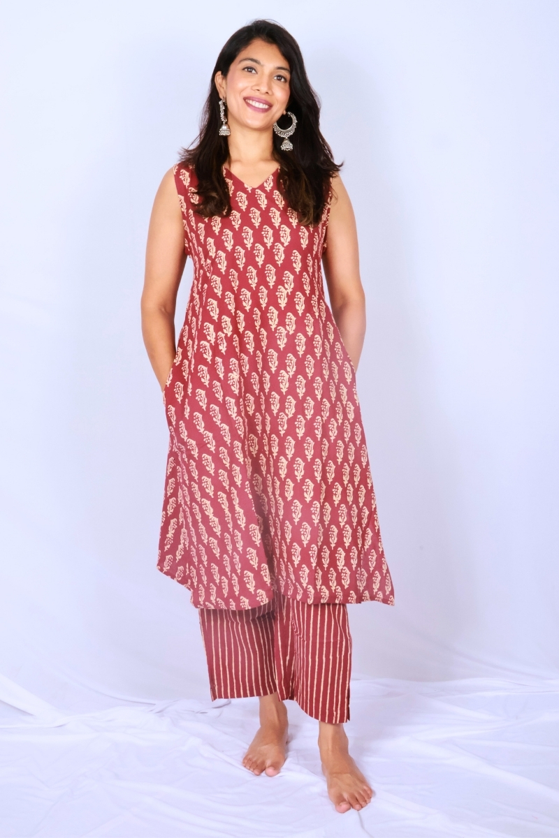 Oversized Hand Block Printed Cotton Co-ord Set – Maroon & Ivory Leaf Motifs