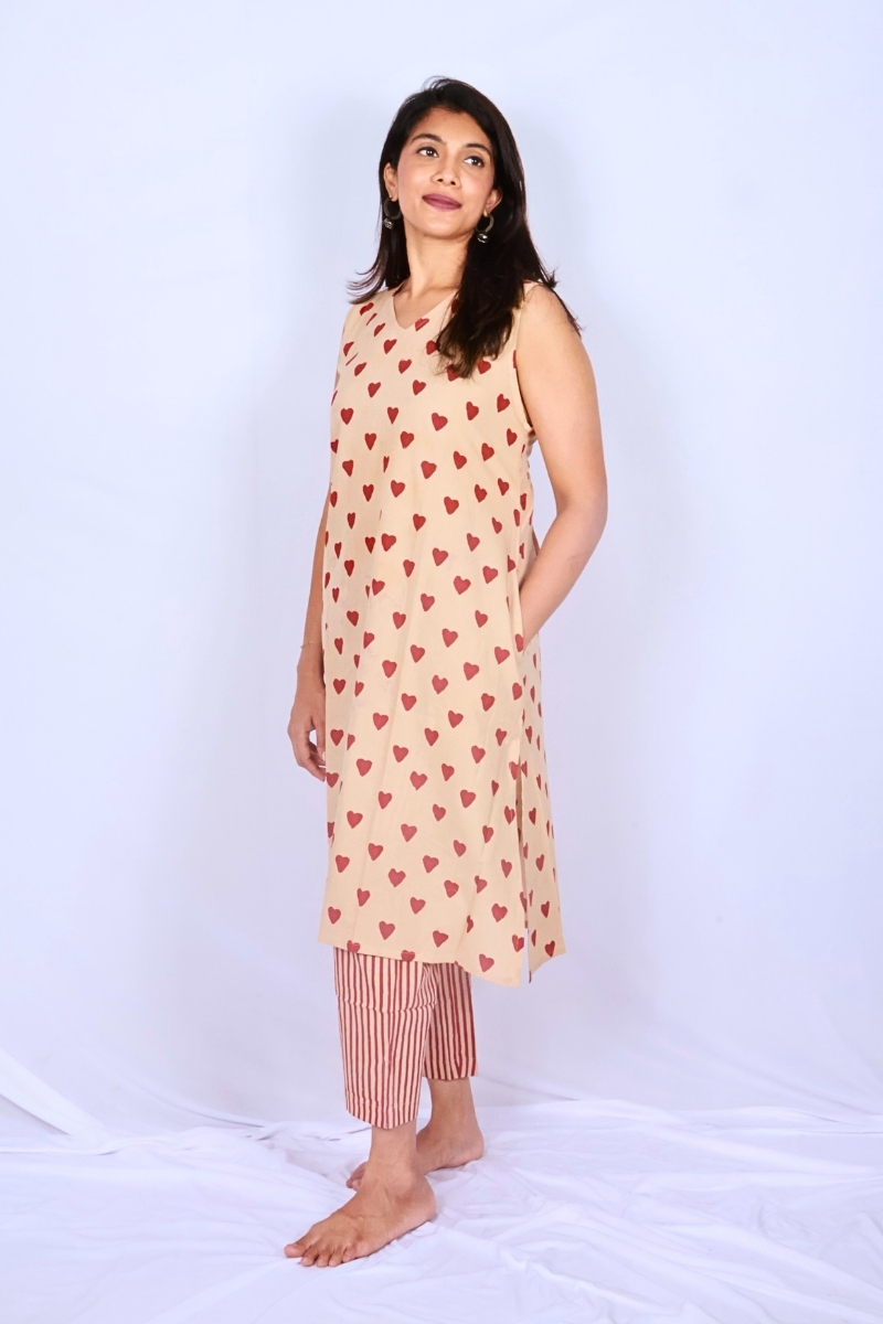 Oversized Hand Block Printed Cotton Co-ord Set – Beige & Crimson Hearts