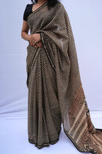Maheshwari cotton silk saree in black and ivory window checks with zari border – Noolagam_2