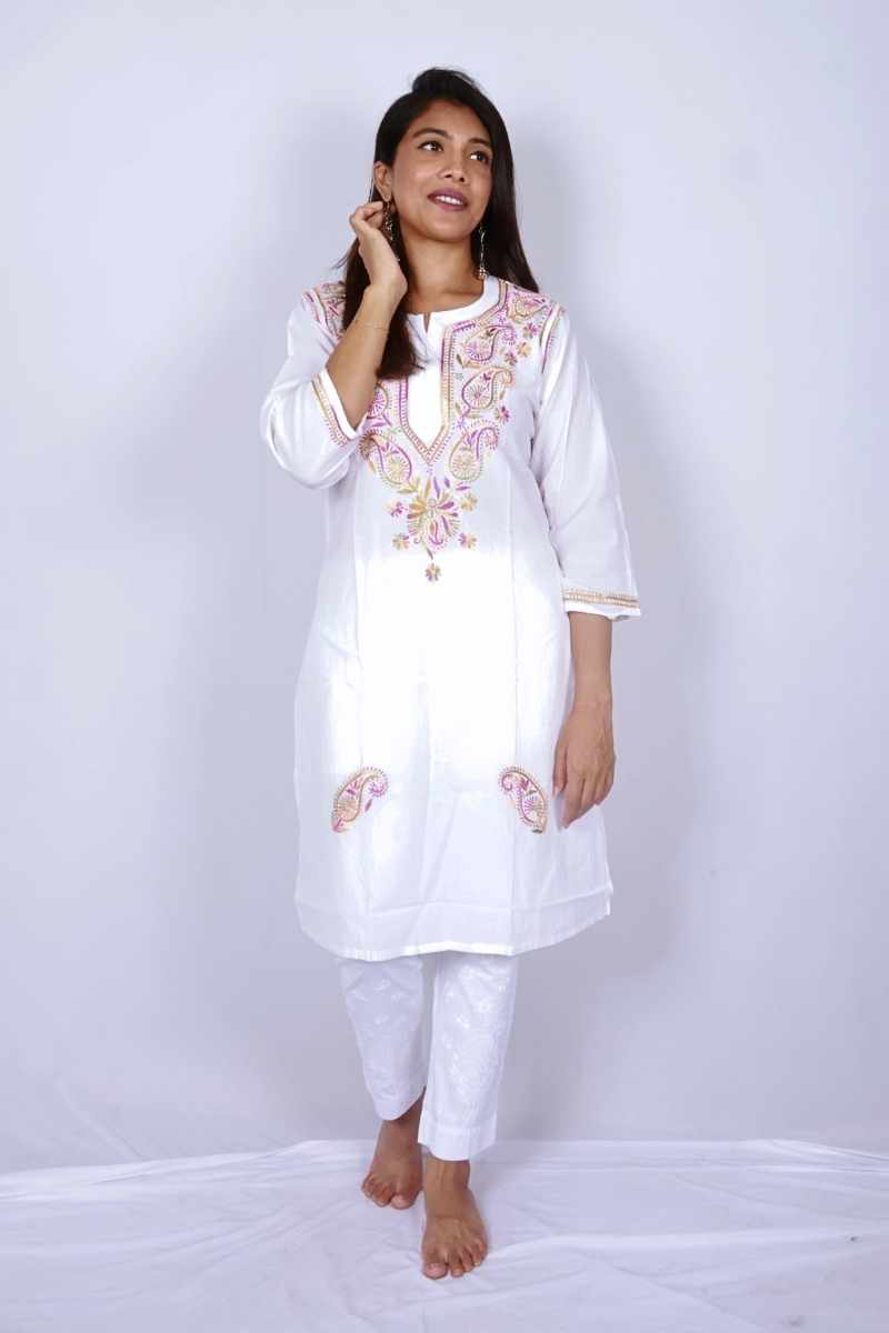 White Multicolour Embroidered Chikankari Kurti ‚ Lucknow