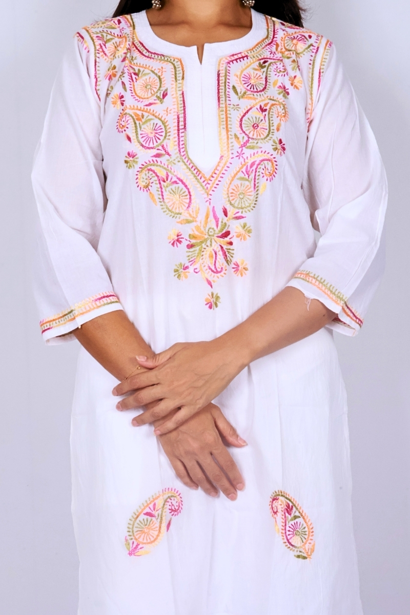 White Multicolour Embroidered Chikankari Kurti ‚ Lucknow