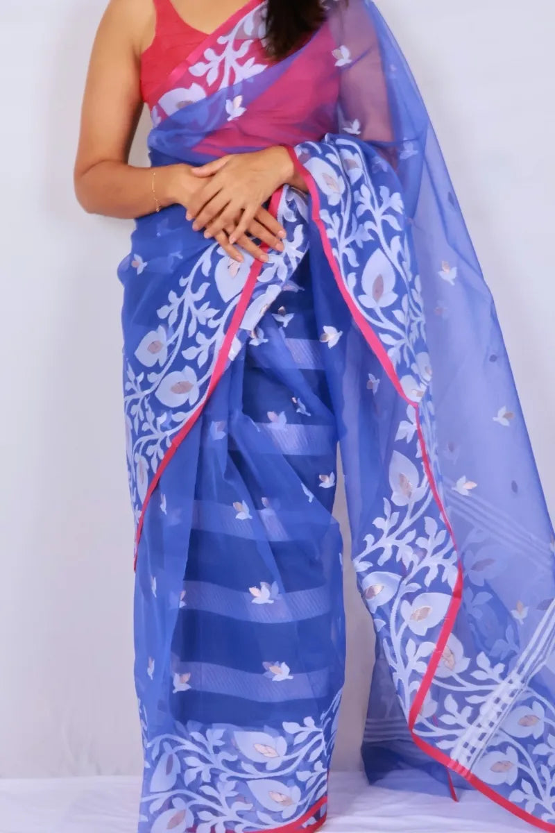 Royal blue and pink Phulia muslin art silk Jamdani saree with floral motifs and striking contrast border Noolagam_2
