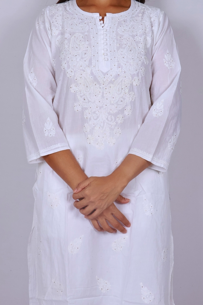 Classic White Chikankari Kurti ‚ Lucknow