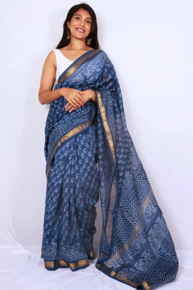 Indigo Blue Maheshwari Silk Cotton Saree with Zari Border and Woven Motifs — Noolagam