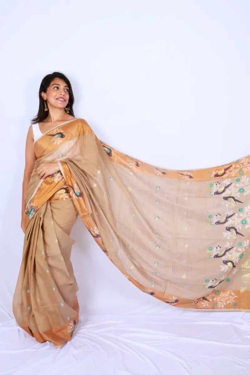 Beige and rust Phulia handloom slub cotton saree with floral motifs and rust toned border and pallu Noolagam_3