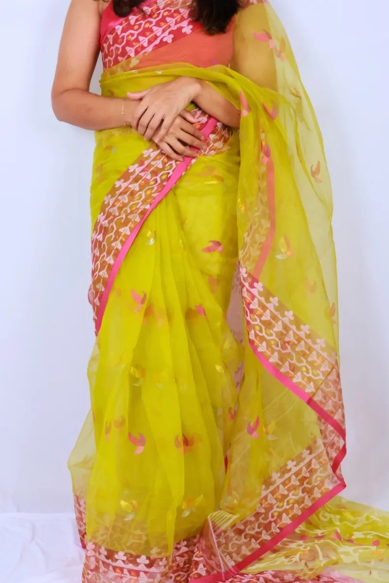 Lime green and pink Phulia muslin art silk Jamdani saree handwoven with supplementary weft technique Noolagam_2