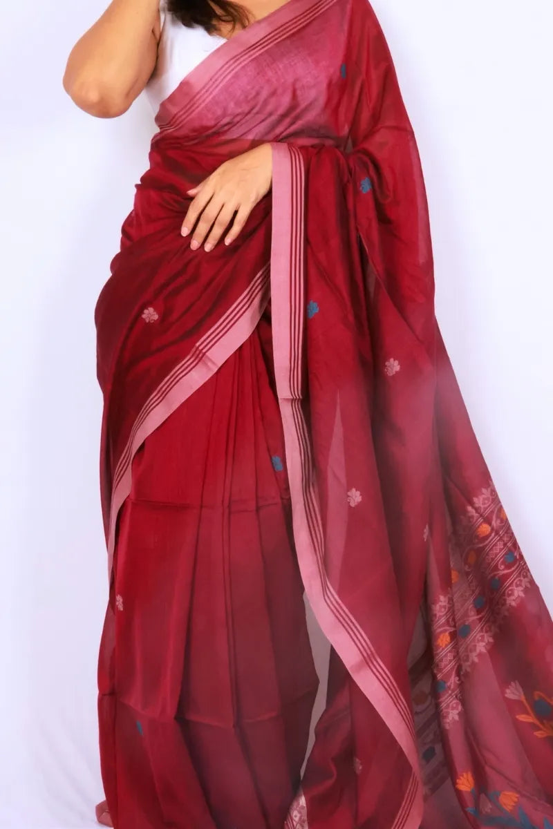 Maroon khadi cotton saree from Phulia handwoven with contrasting pink border in West Bengal Noolagam_2