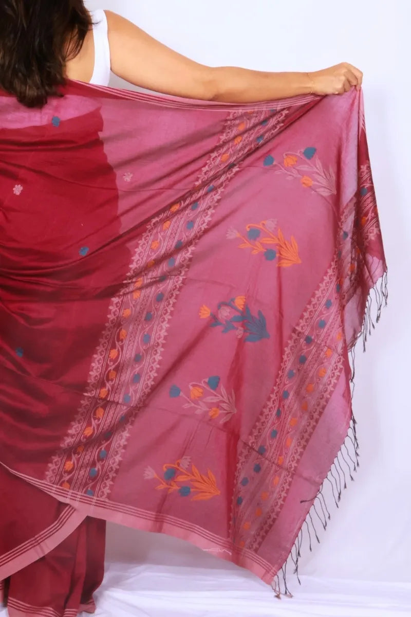 Maroon khadi cotton saree from Phulia handwoven with contrasting pink border in West Bengal Noolagam_5