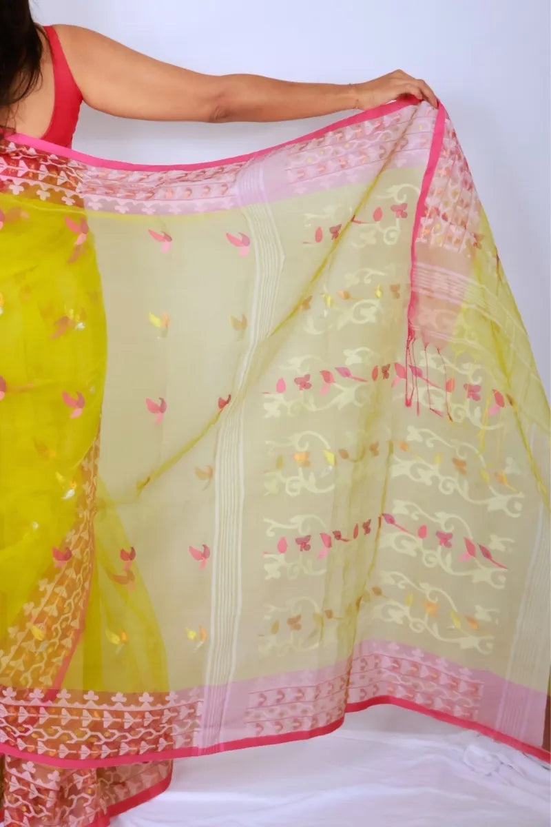 Lime green and pink Phulia muslin art silk Jamdani saree handwoven with supplementary weft technique Noolagam_5