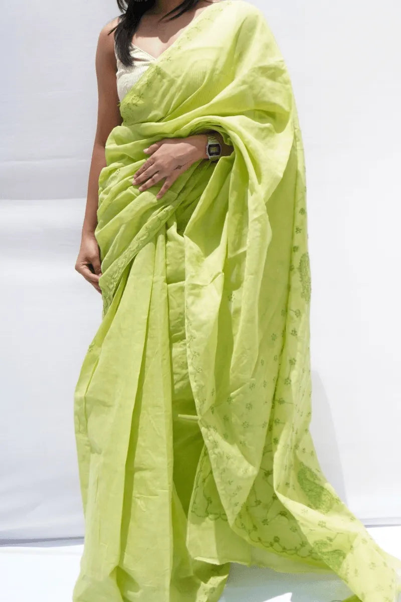 Cotton Chikankari Saree in lime green with Lucknow hand embroidery on borders – Noolagam_2