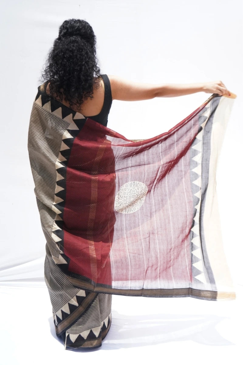 Maheshwari cotton silk saree in black and ivory geometric checks with zari accents – Noolagam-2