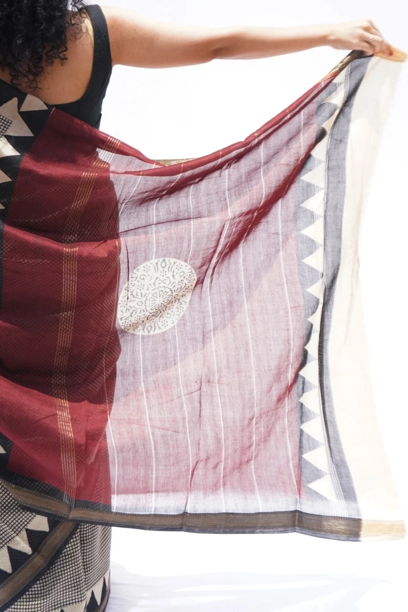 Maheshwari cotton silk saree in black and ivory geometric checks with zari accents – Noolagam-3