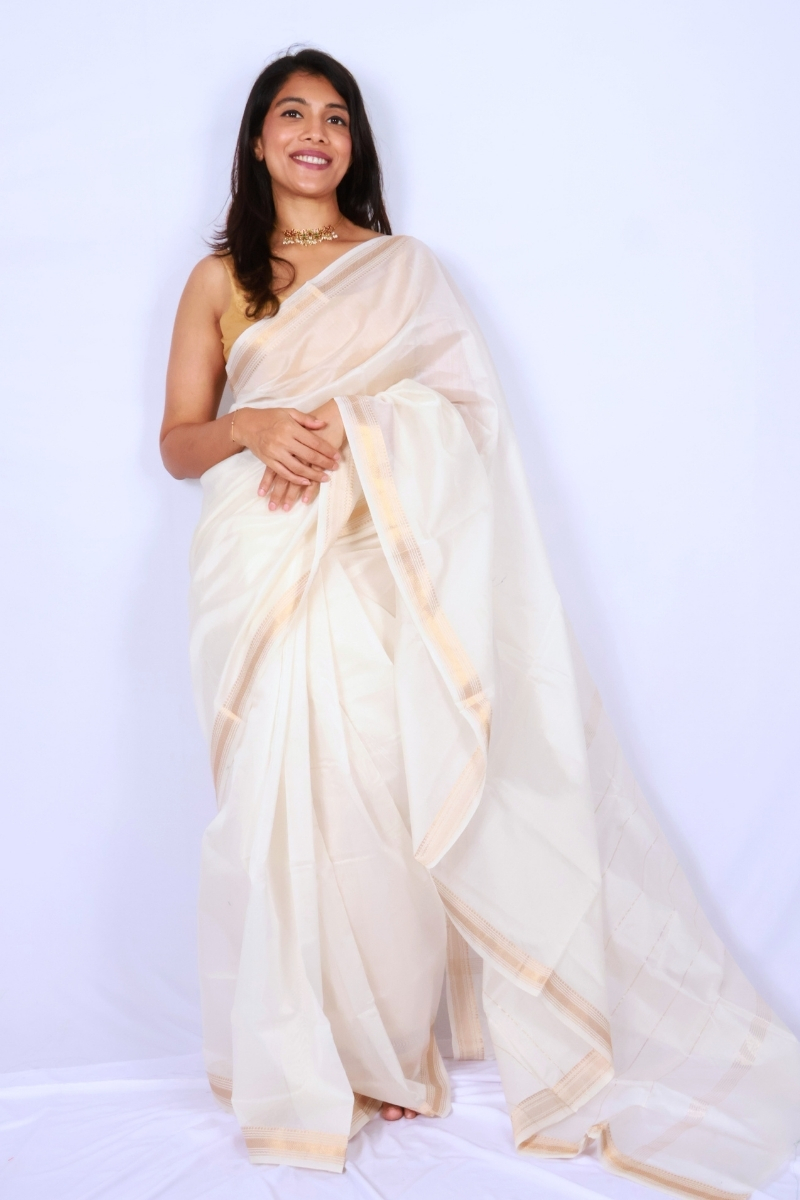 Maheshwari Silk Cotton Handwoven Saree ‚ Off White with Gold Border