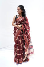 Maheshwari cotton silk saree in burgundy windowpane checks with zari border – Noolagam