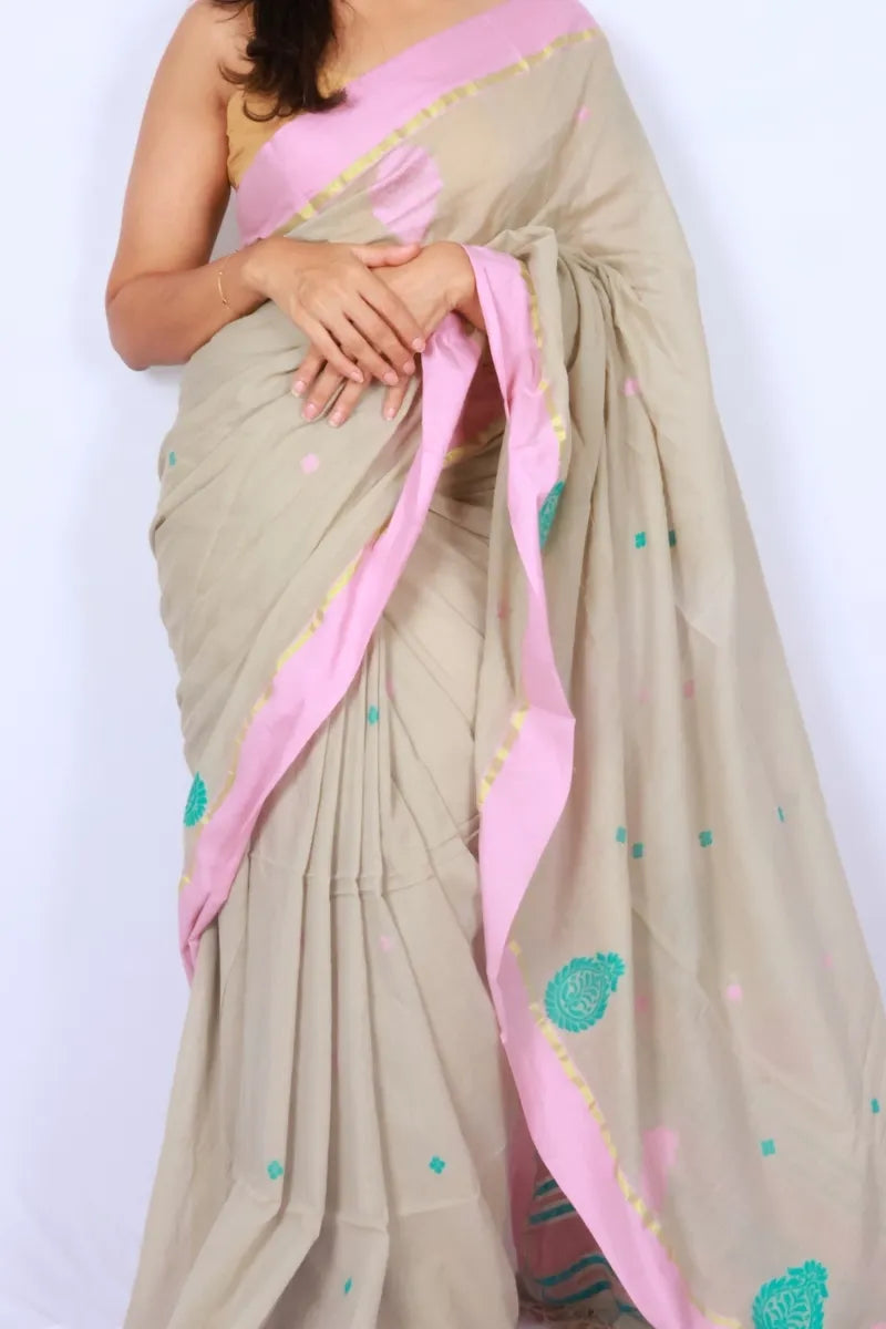Beige and pink Phulia handloom khadi cotton saree with turquoise motifs and soft pink border Noolagam_2