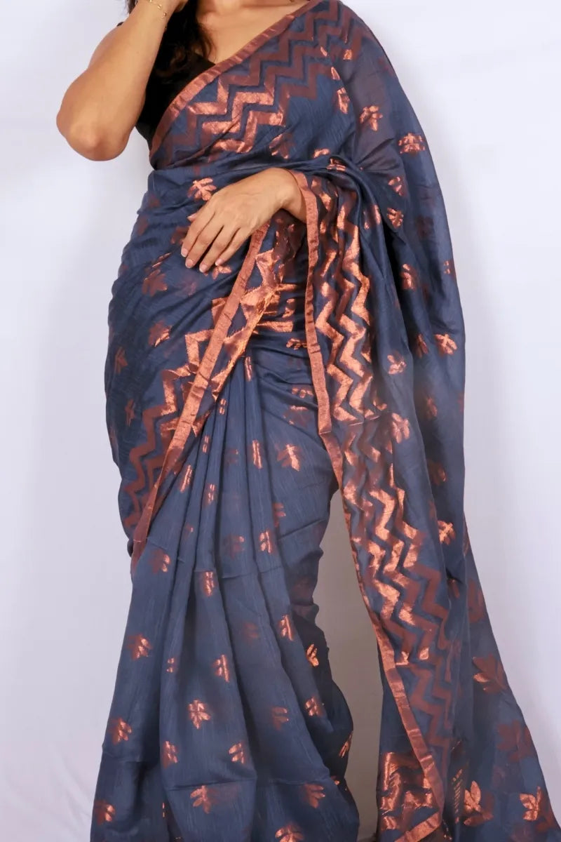 Charcoal blue and copper Phulia handloom mercerized cotton saree with copper motifs and zigzag woven border Noolagam_2