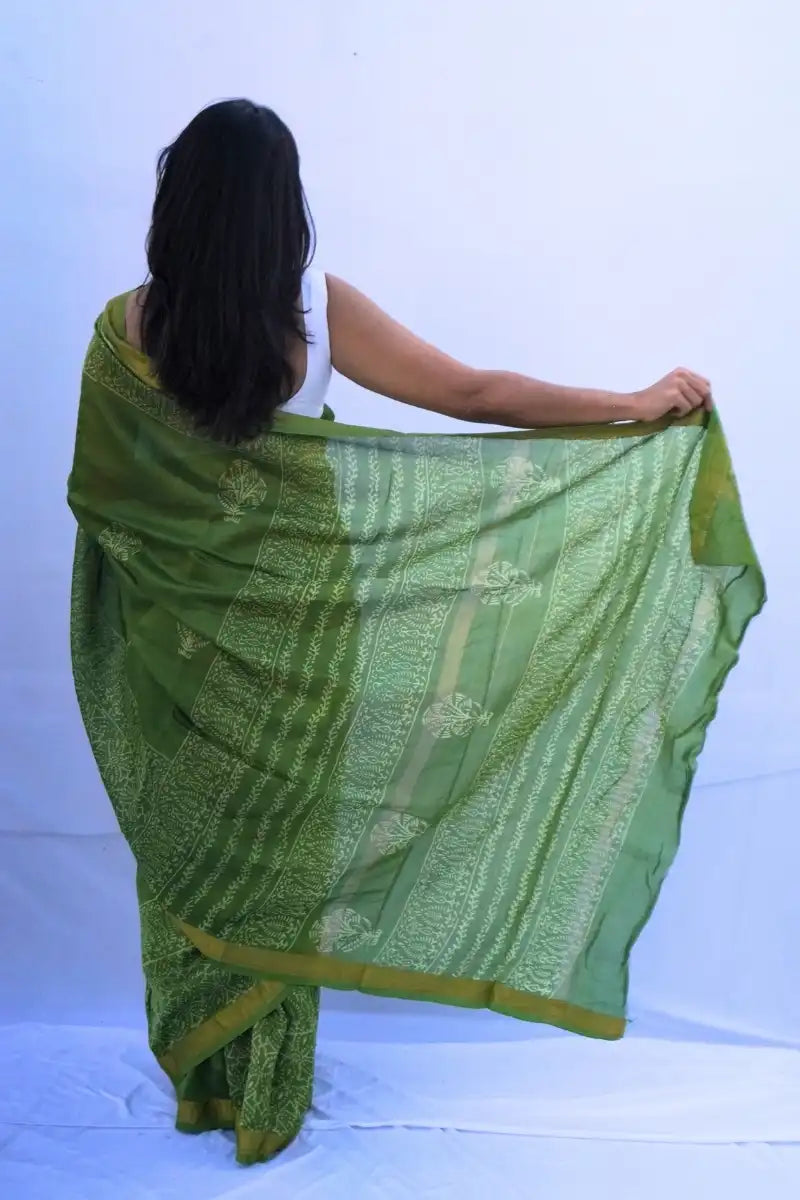 Maheshwari cotton silk hand block printed saree in leaf green with zari border – Noolagam-3