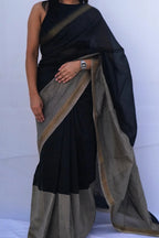Maheshwari cotton silk saree in black and ivory window checks with zari border – Noolagam-5