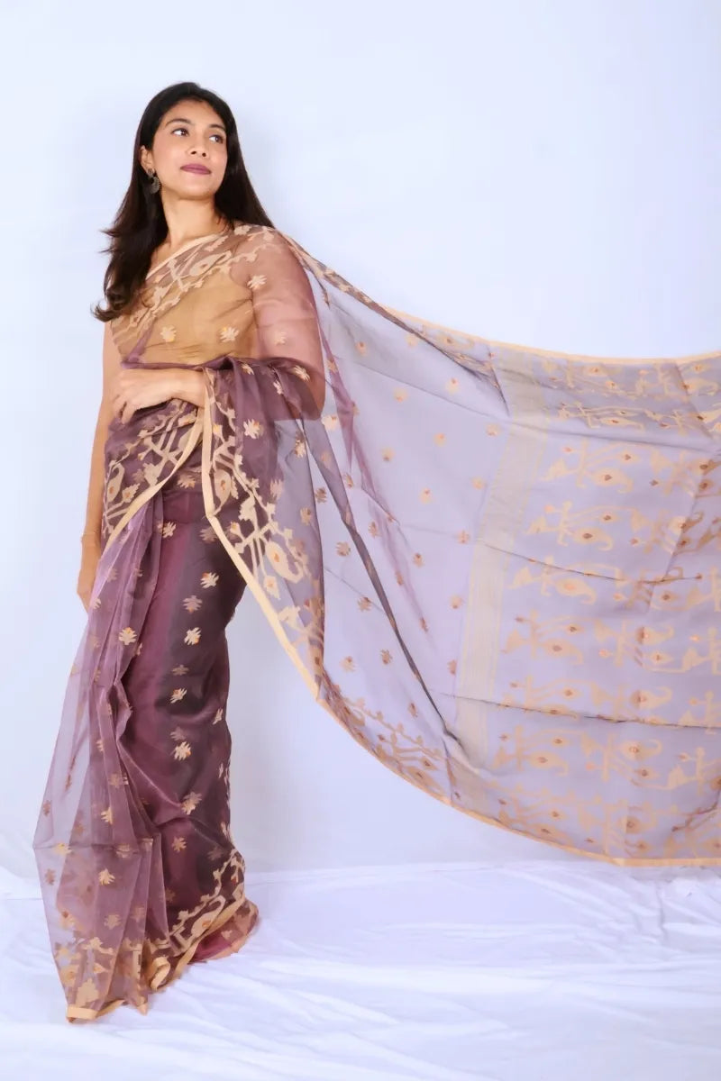 Mauve Phulia muslin art silk Jamdani saree with intricate woven motifs and soft tassels Noolagam_3