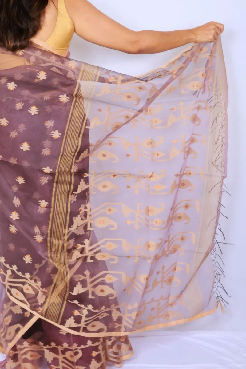 Mauve Phulia muslin art silk Jamdani saree with intricate woven motifs and soft tassels Noolagam_5