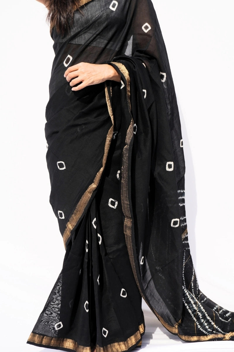 Maheshwari Silk Cotton Bandhani Saree – Black & Ivory