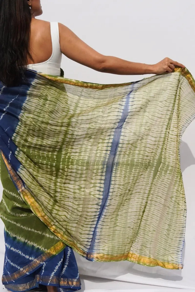 Maheshwari Silk Cotton Leheriya Saree – Indigo & Olive Green