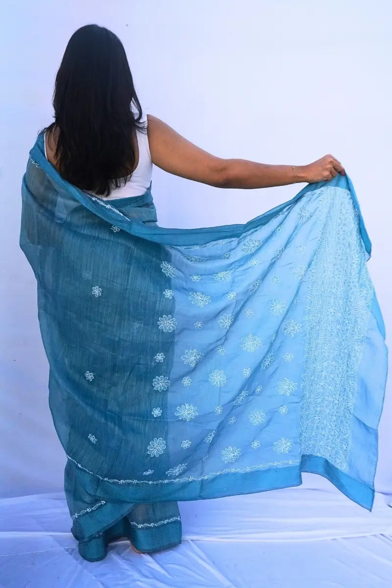 HandwovenChandericottonsareewithChikankariembroideryinpowderblue_Noolagam_3