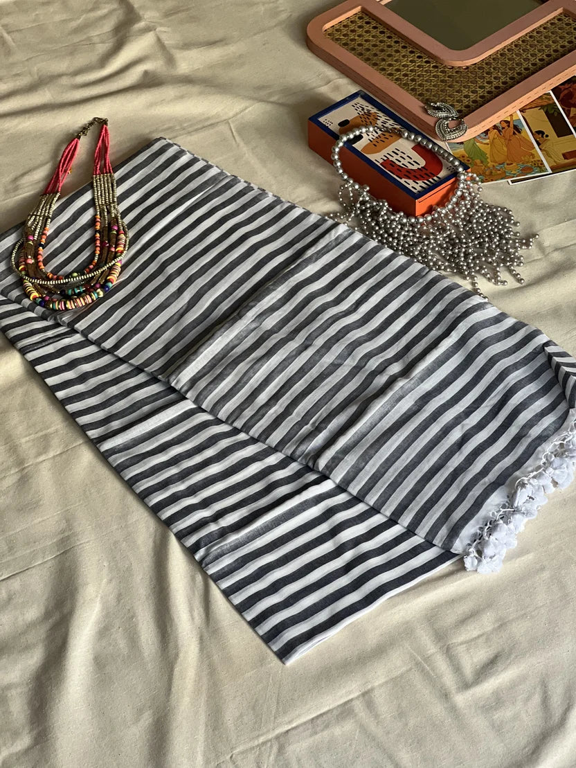 Striped Mul Cotton Saree_3