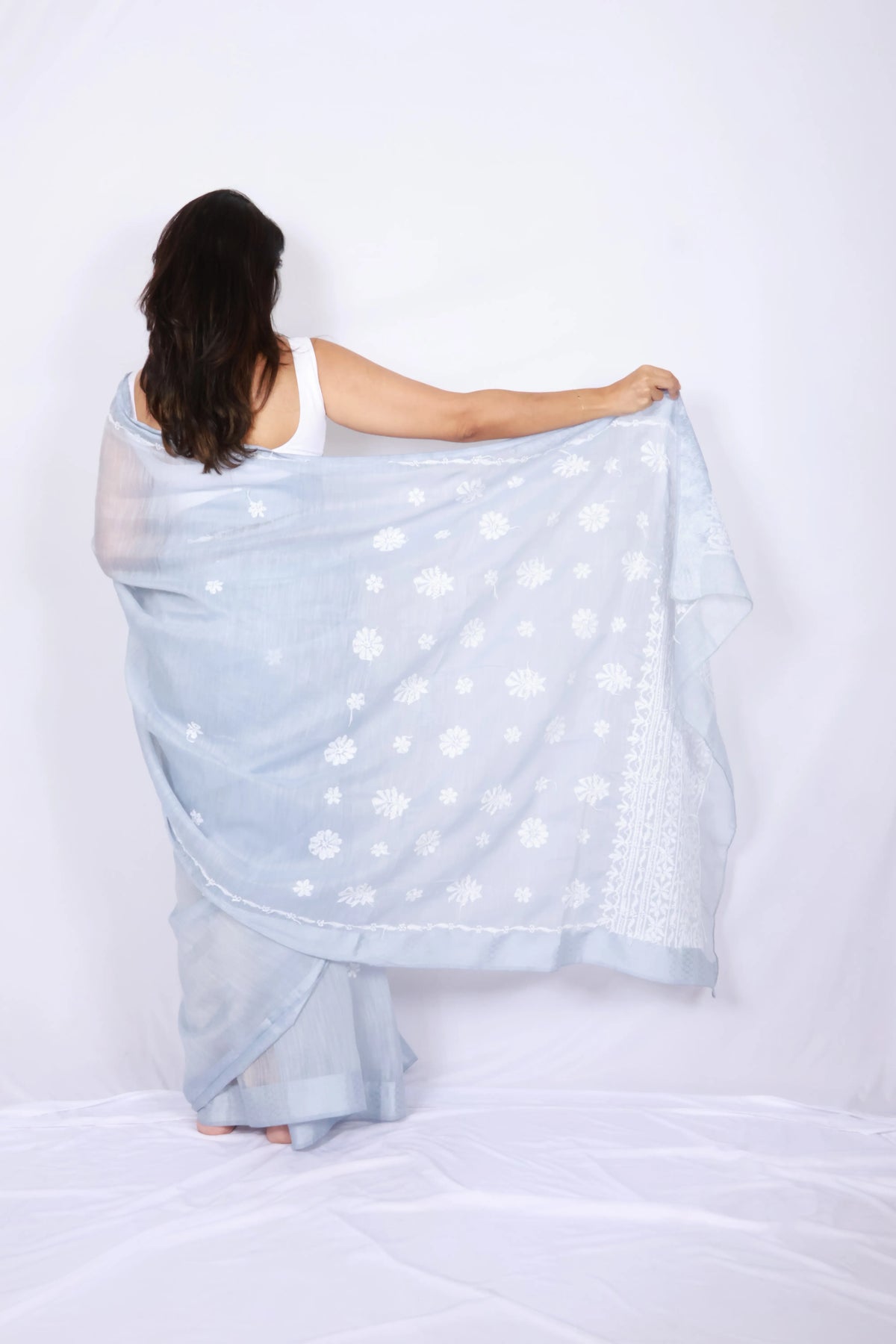 Ice Blue Chanderi Chikankari Saree with Floral Embroidery — Noolagam_4