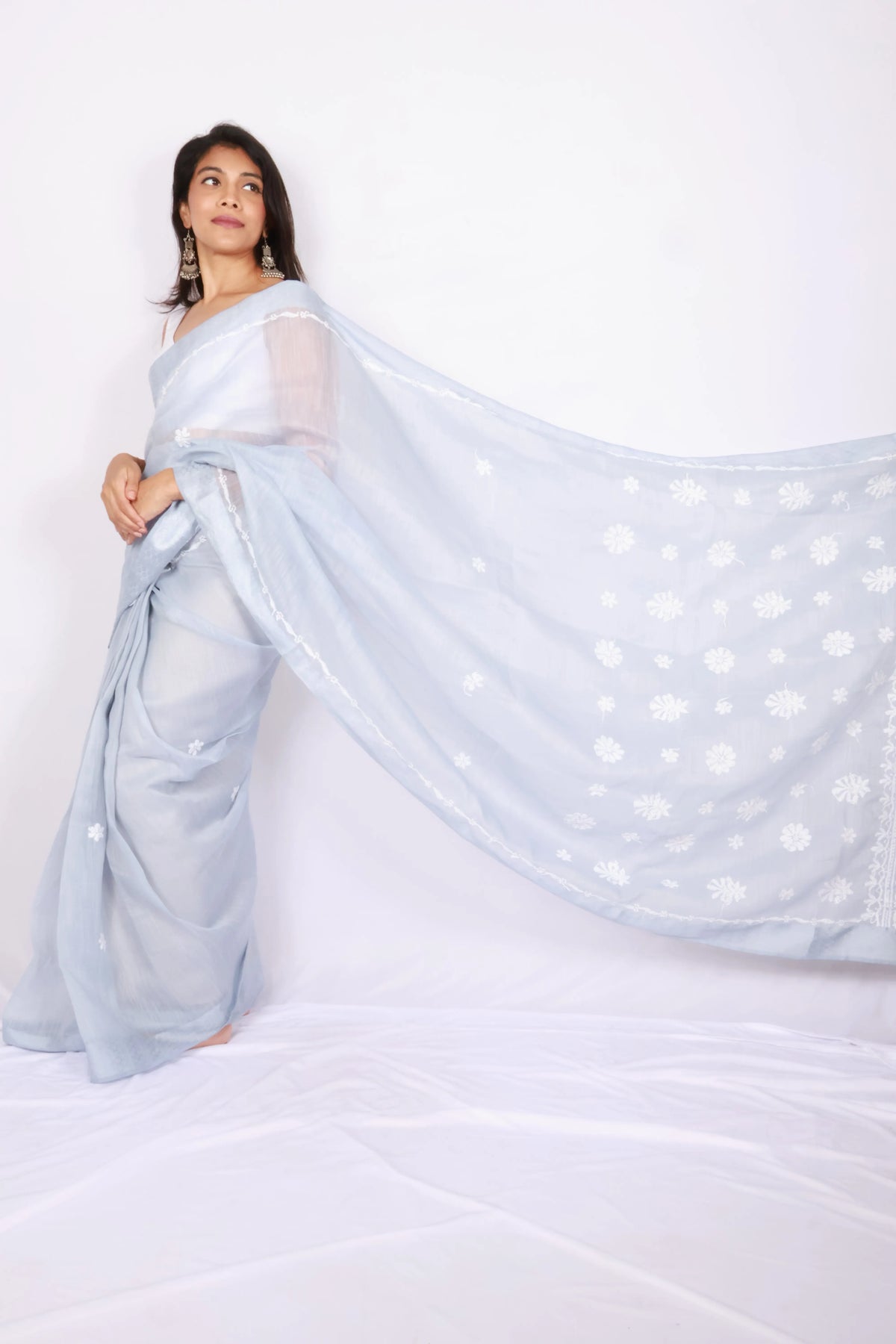 Ice Blue Chanderi Chikankari Saree with Floral Embroidery — Noolagam_3