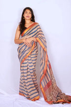 Maheshwari cotton silk saree in Beige & Indigo Stripes with Bagru hand block print — Noolagam