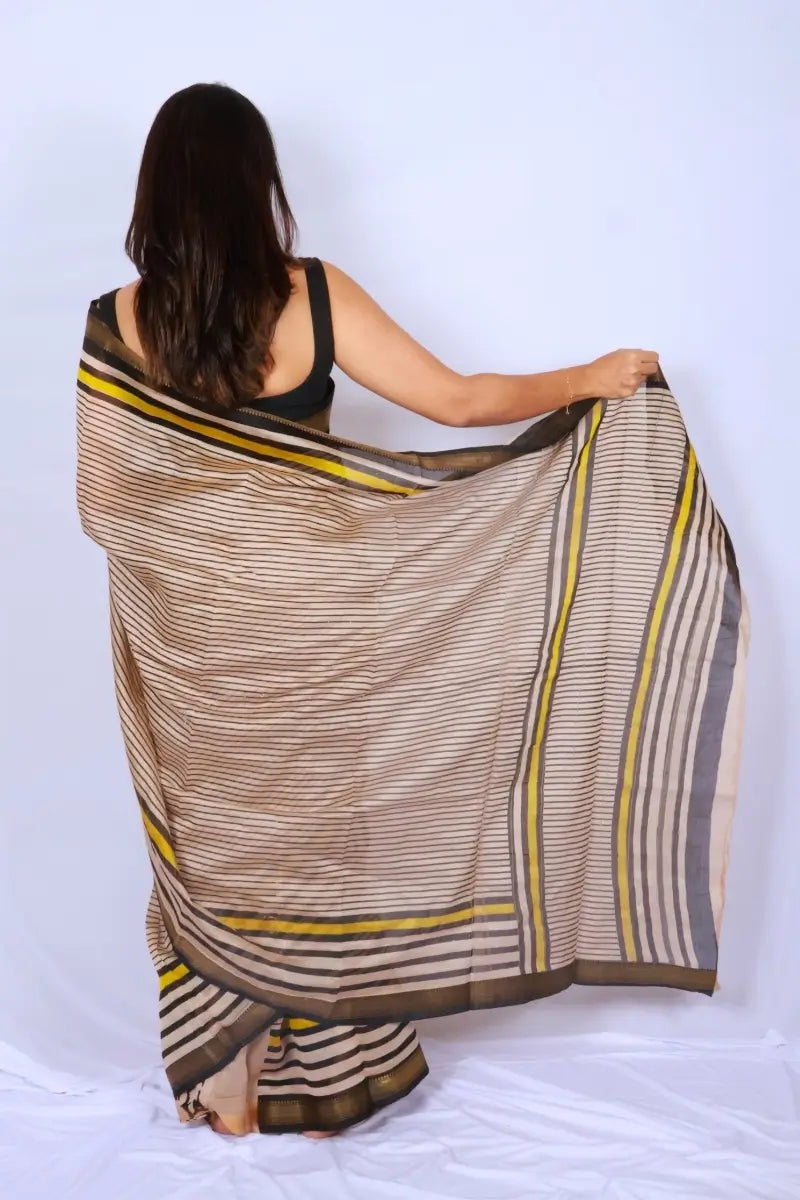 Maheshwari cotton silk saree in Black & Yellow Stripes with Bagru hand block print — Noolagam_4