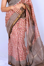 Maheshwari cotton silk saree in Blush Pink Geometric with Bagru hand block print — Noolagam_2