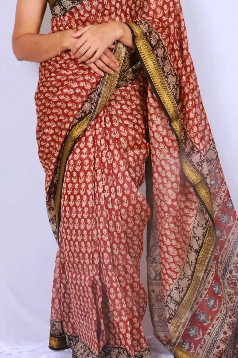 Maheshwari cotton silk saree in Brick Red Floral with Bagru hand block print — Noolagam_2
