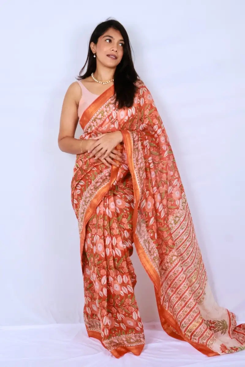 Maheshwari cotton silk saree in Coral Floral with Bagru hand block print — Noolagam