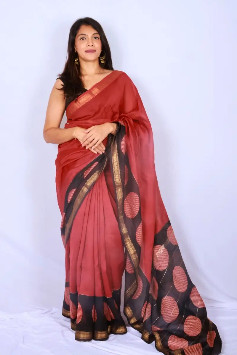 Maheshwari cotton silk saree in Maroon & Black with Bagru hand block print — Noolagam