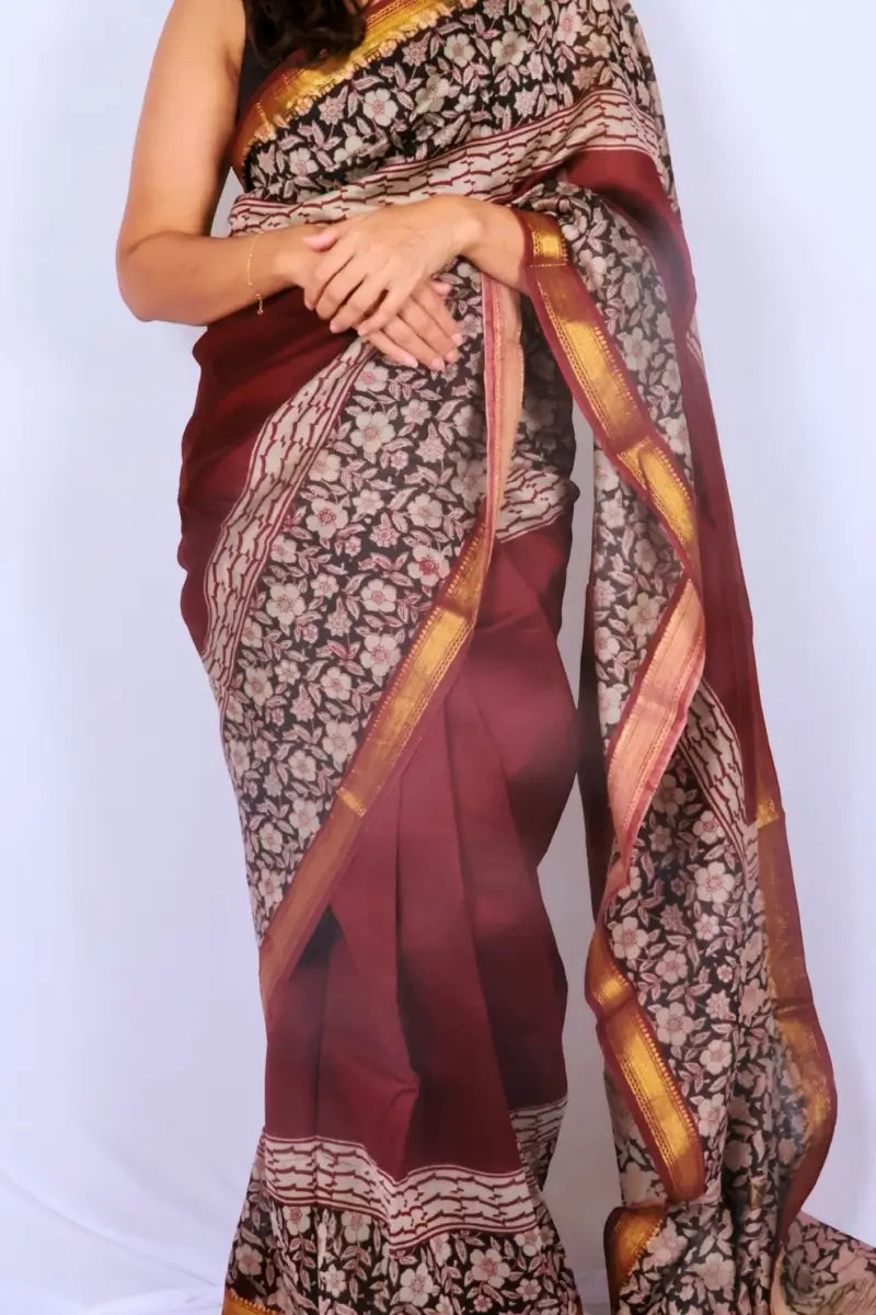 Maheshwari cotton silk saree in Maroon Floral Border with Bagru hand block print — Noolagam_2