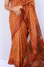Maheshwari cotton silk saree in Tangerine & Rust with Bagru hand block print — Noolagam_2