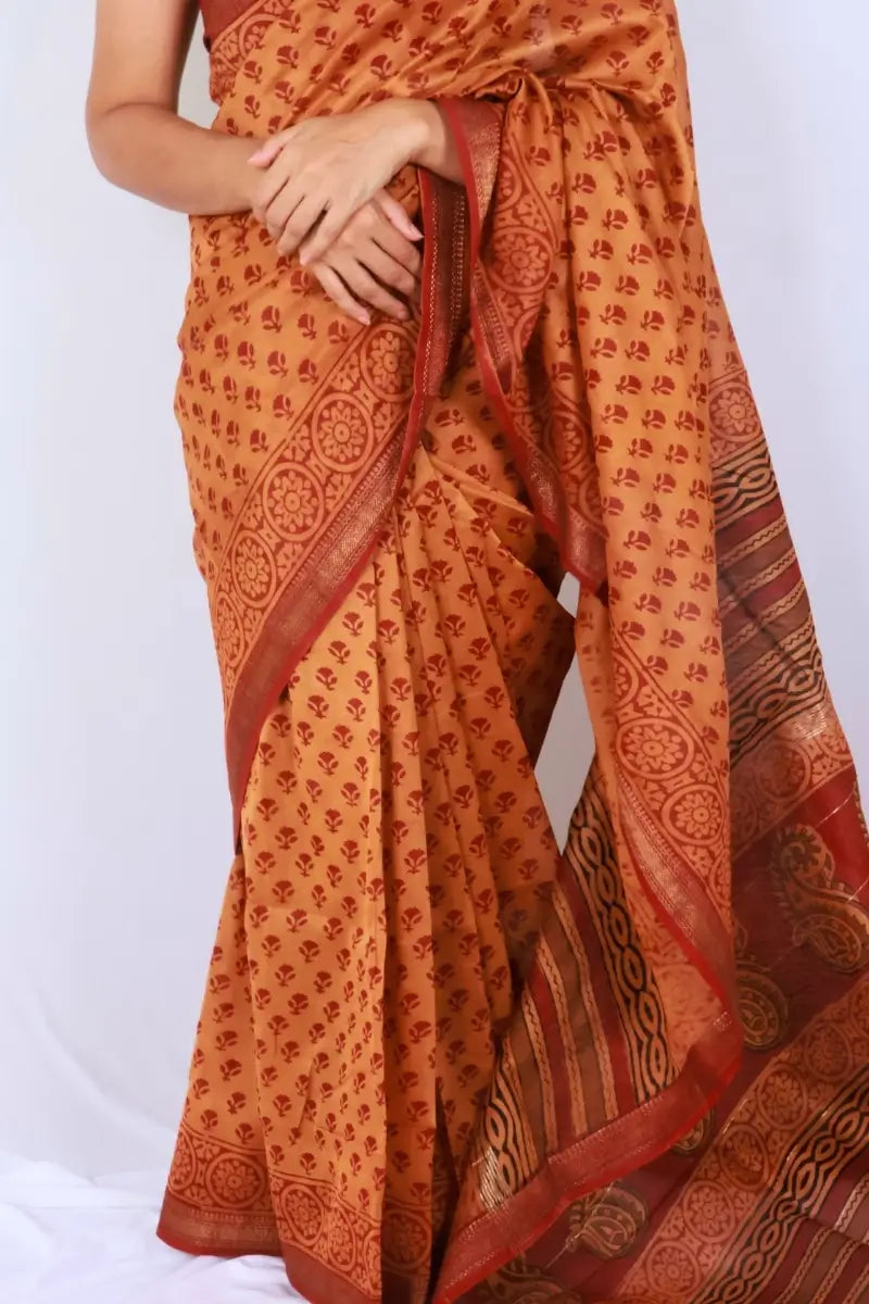 Maheshwari cotton silk saree in Tangerine & Rust with Bagru hand block print — Noolagam_2