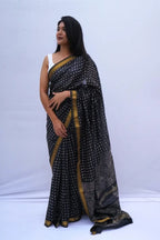 MaheshwaricottonsilkBagruprintedsareeincharcoalgreywithzariborder_Noolagam