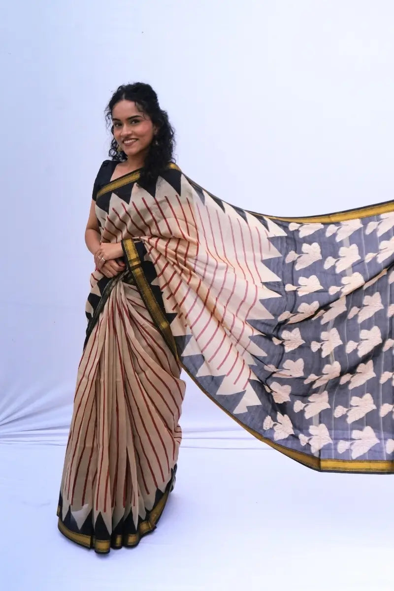 MaheshwaricottonsilkBagruprintedsareeinivoryblackandmadderredwithfloralpallu_Noolagam_5