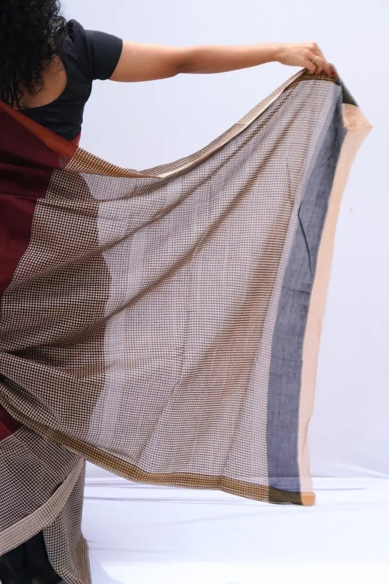 MaheshwaricottonsilkBagruprintedsareeinmaroonandbeigewithprintedpallu_Noolagam_4_f6ad71a0-90e0-4d24-831b-41d55c7ec100