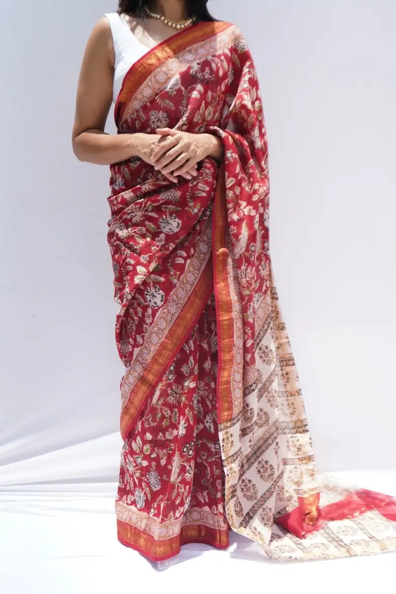 MaheshwaricottonsilkhandblockprintedsareewithBagrucrimsonfloralmotifs_Noolagam_2