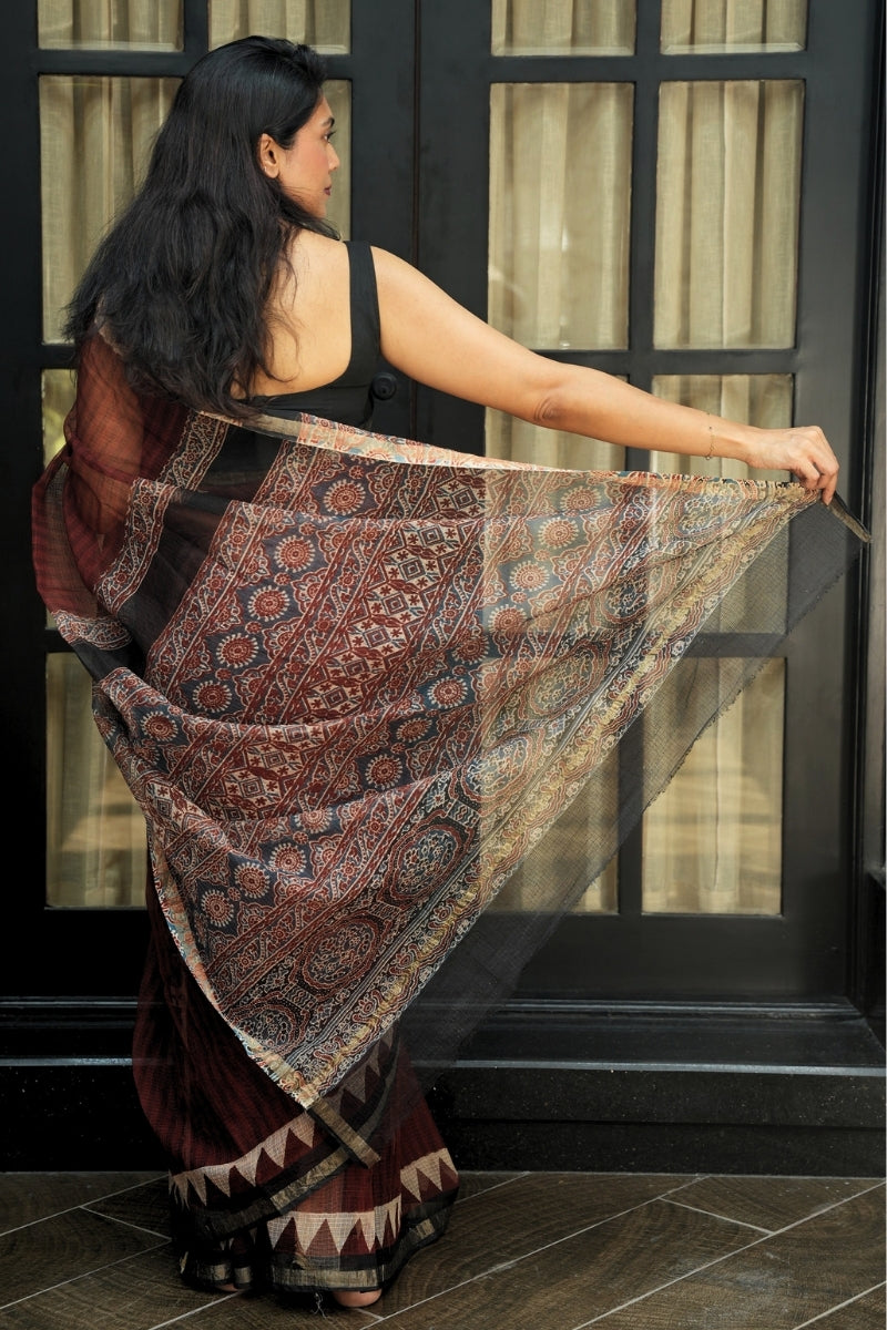 Deep maroon Kota Doria saree with Bagru block print pallu in earthy rust and black — GI-tagged Rajasthan Noolagam_3