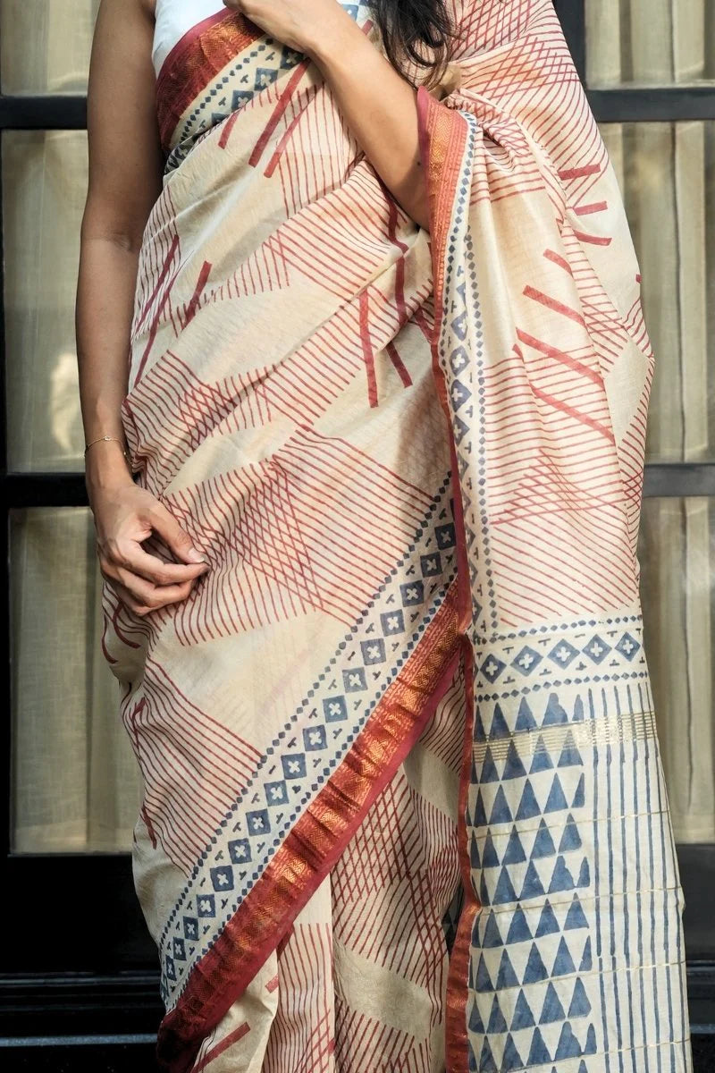 Maheshwari Silk Cotton Hand Block Printed Saree - Ivory, Dusty Rose & Indigo_2