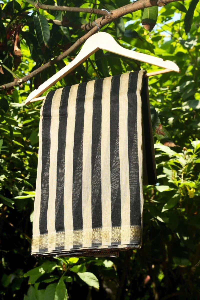 Maheshwari Silk Cotton Bagru Printed Saree - Black, Ivory, Rust & Indigo_5