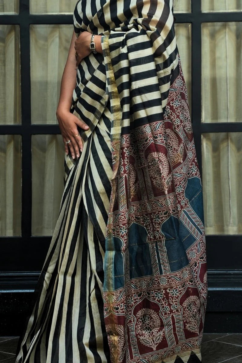Maheshwari Silk Cotton Bagru Printed Saree - Black, Ivory, Rust & Indigo_2