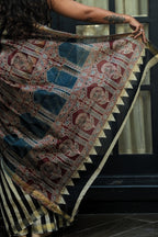 Black Maheshwari silk cotton saree with Bagru block print pallu in rust and indigo Noolagam_5