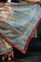 Maheshwari Silk Cotton Hand Block Printed Saree - Ivory, Dusty Rose & Indigo_4