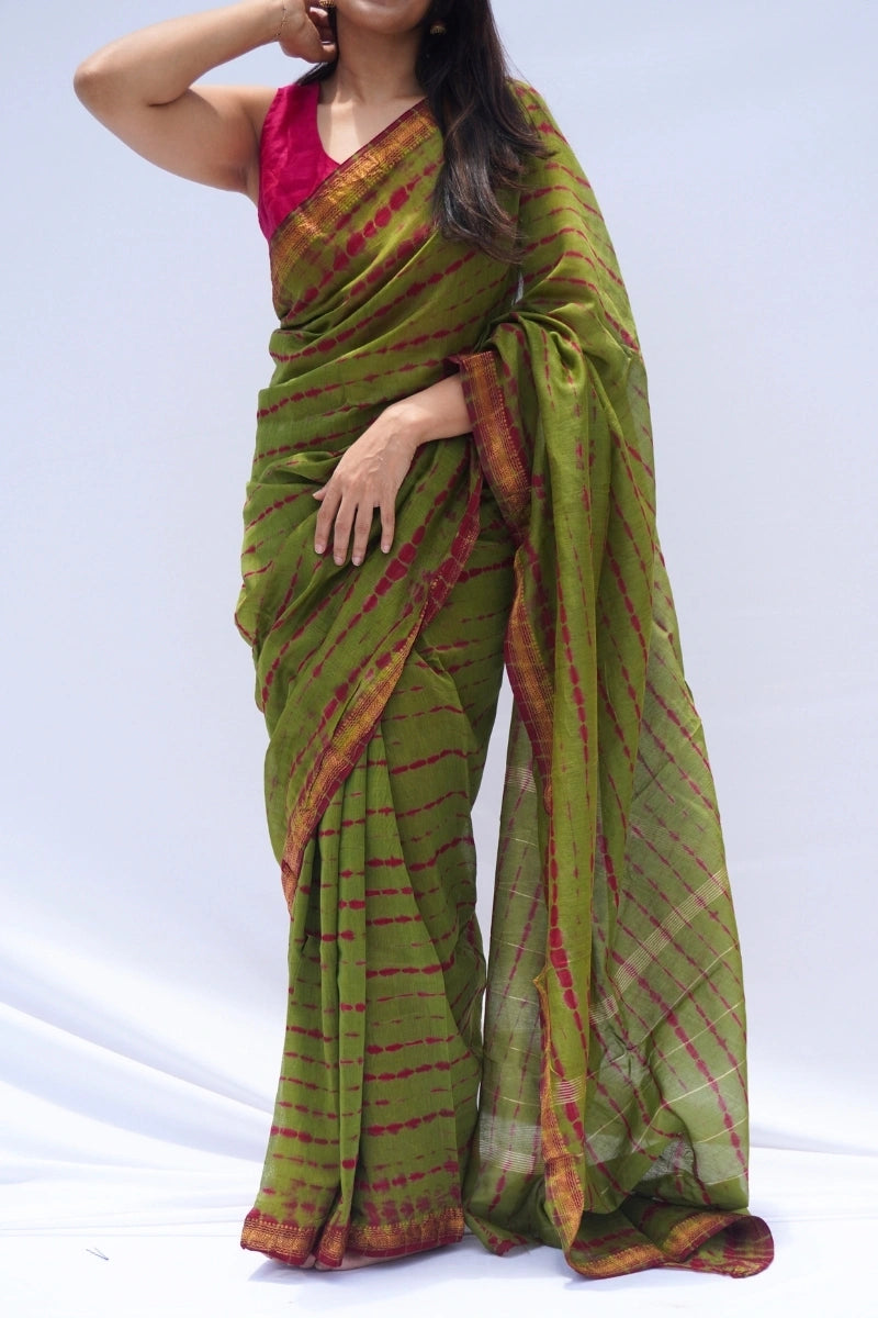 Maheshwari Silk Cotton Leheriya Saree – Olive Green & Crimson_2